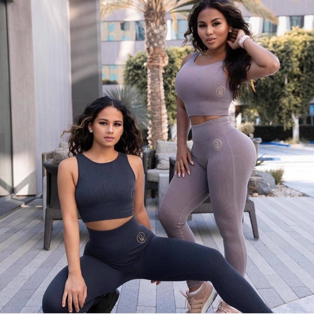 Stylish Women's Activewear Set in Gray and Tan